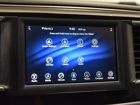 Used 2020 Chrysler Voyager Lxi image 19