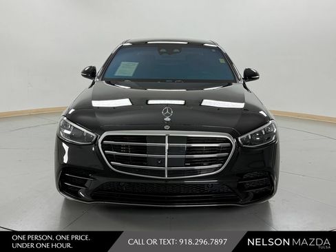 Used 2023 Mercedes-Benz S 580e 4MATIC Sedan image 2