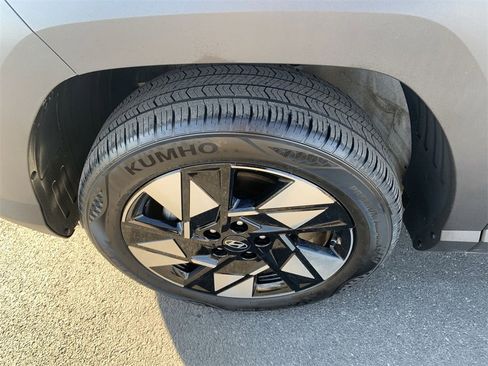 Used 2024 Hyundai Kona SEL image 10