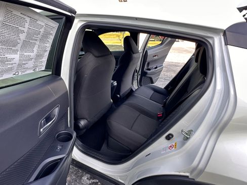 Used 2018 Toyota C-HR image 10