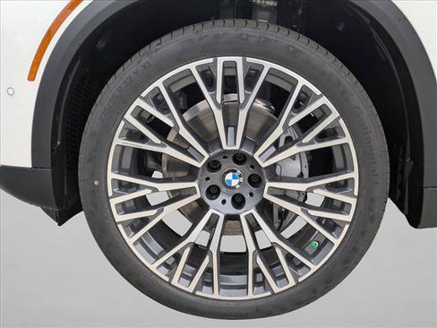 Used 2026 BMW X5 xDrive40i AWD/4WD image 10