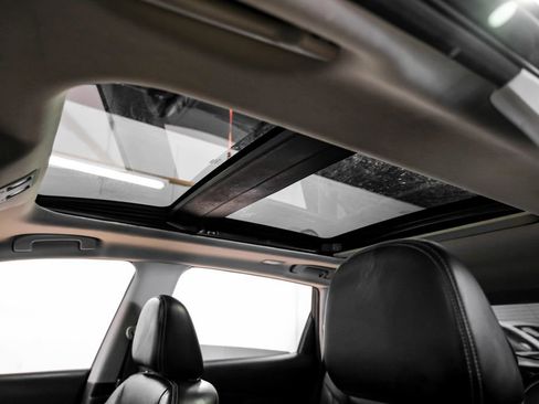 Used 2020 Nissan Murano Platinum w/ Cargo Package image 5