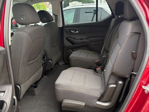 Certified 2020 Chevrolet Traverse LT FWD image 12