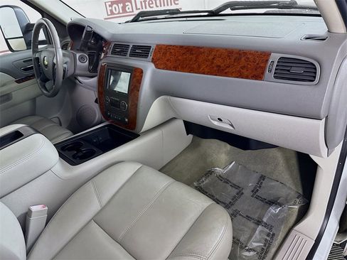 Used 2011 Chevrolet Silverado 3500 LTZ w/ LTZ Plus Package image 30