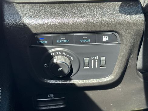 Used 2023 Jeep Grand Cherokee 30th Anniversary image 23