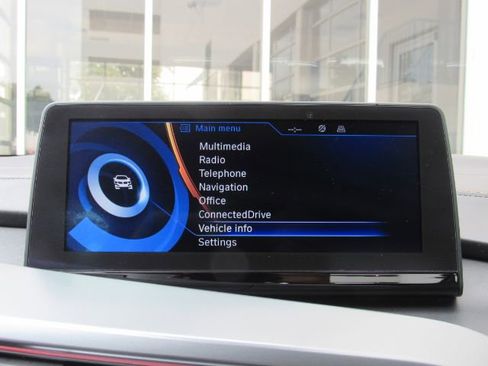 Used 2014 BMW i8 image 30