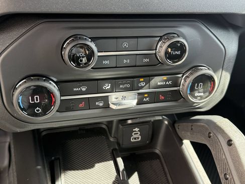 New 2026 Ford Bronco Big Bend w/ Black Diamond Package AWD/4WD image 20