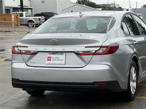 Certified 2025 Toyota Camry LE image 7