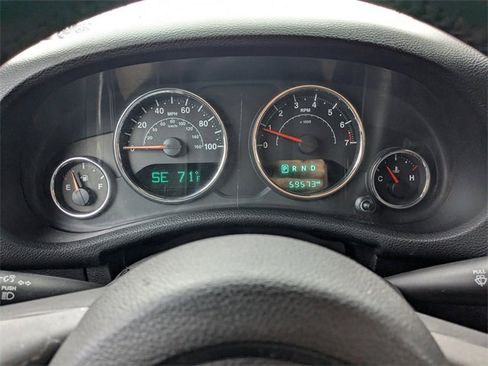 Used 2017 Jeep Wrangler Unlimited Sport image 27