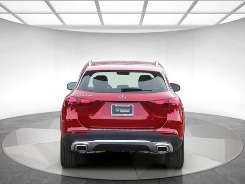 New 2026 Mercedes-Benz GLA 250 image 3