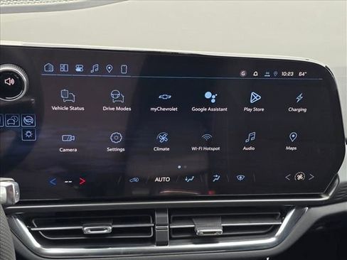 New 2026 Chevrolet Equinox EV LT image 22