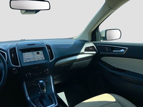 Used 2018 Ford Edge SEL w/ Equipment Group 201A image 24