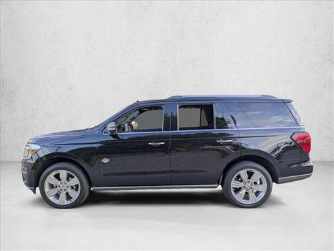 Used 2024 Ford Expedition King Ranch image 5