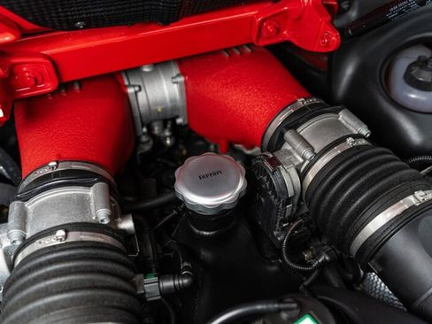 Used 2012 Ferrari 458 Spider RWD image 74