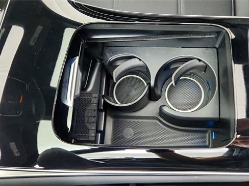 Used 2025 Mercedes-Benz GLC 300 image 48