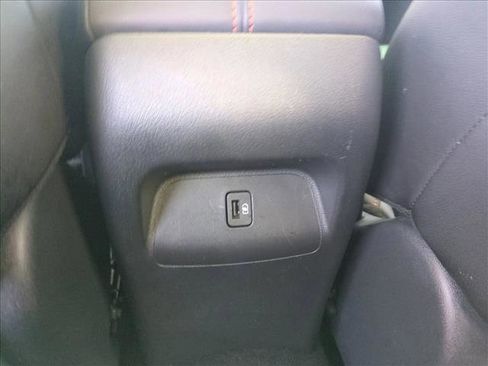 Used 2022 Nissan Sentra SR w/ SR Premium Package image 17