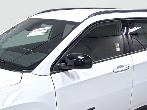 New 2026 Jeep Compass Latitude w/ Quick Order Package 29K image 8