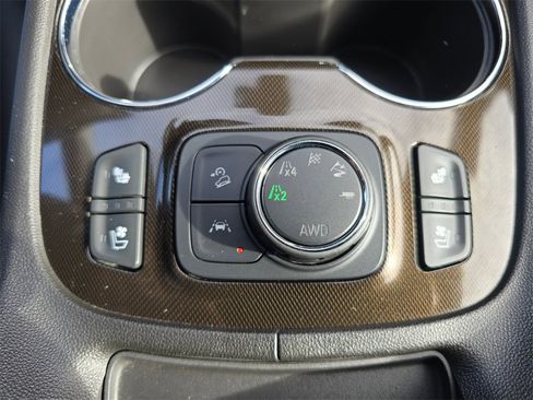 Used 2023 GMC Acadia AT4 image 26