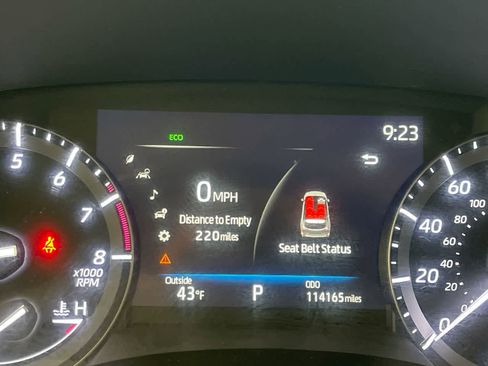 Used 2020 Toyota Highlander XLE image 15