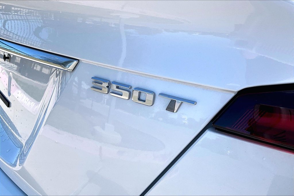 Used 2021 Cadillac CT5 Premium Luxury RWD image 37