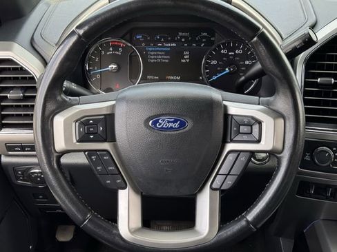 Used 2022 Ford F250 Lariat w/ Lariat Ultimate Package AWD/4WD image 11