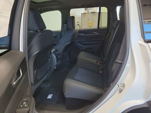 New 2026 Jeep Grand Cherokee Laredo X AWD/4WD image 8