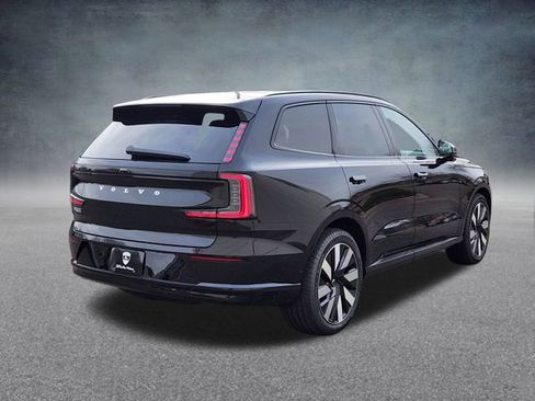 New 2025 Volvo EX90 Ultra w/ Protection Package Premier image 7