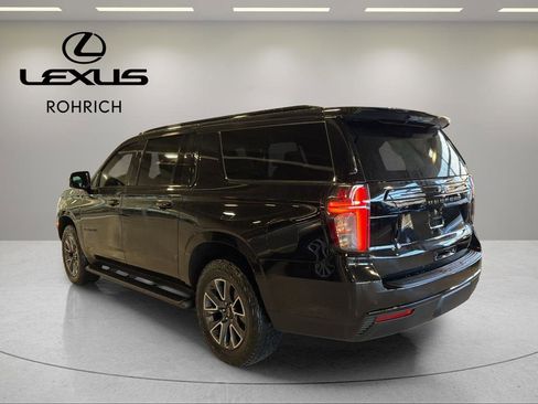 Used 2024 Chevrolet Suburban Z71 w/ Luxury Package image 8