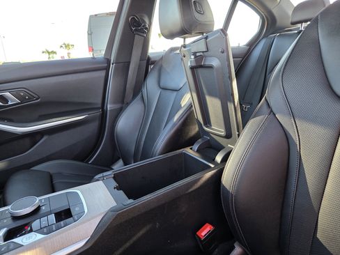 Used 2025 BMW 330i Sedan image 26