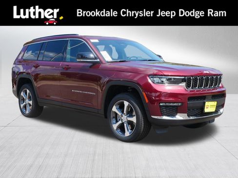 New 2025 Jeep Grand Cherokee L Limited w/ Trailer Tow Package image 1