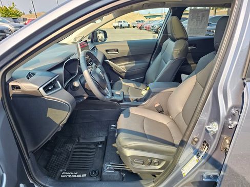 Used 2026 Toyota Corolla Cross XLE w/ Convenience Package AWD/4WD image 23