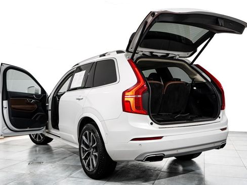 Used 2019 Volvo XC90 T6 Momentum w/ Advanced Package AWD/4WD image 13