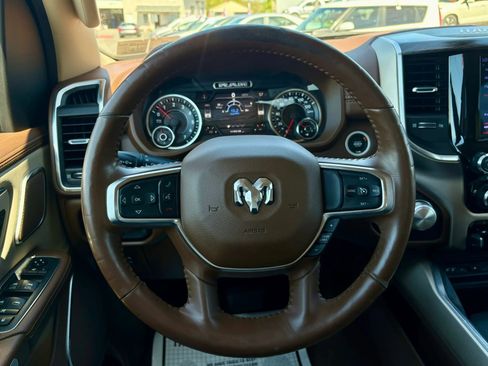 Used 2019 RAM 1500 Laramie AWD/4WD image 32