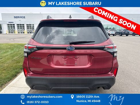 Used 2025 Subaru Forester Premium AWD/4WD image 6