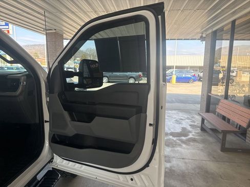 Certified 2024 Ford F350 XL w/ XL Off-Road Package image 17
