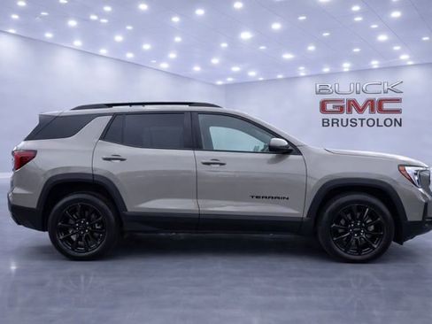 Used 2026 GMC Terrain Elevation w/ Black Edition image 2