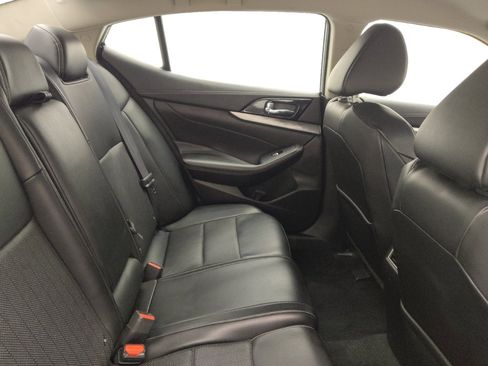 Used 2020 Nissan Maxima 3.5 SV w/ Floor Mat Group FWD image 19