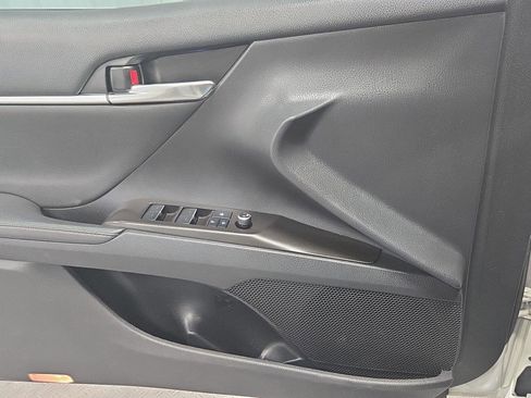 Used 2022 Toyota Camry XSE image 19