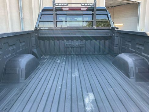 Used 2022 GMC Sierra 1500 Elevation w/ Preferred Package AWD/4WD image 17