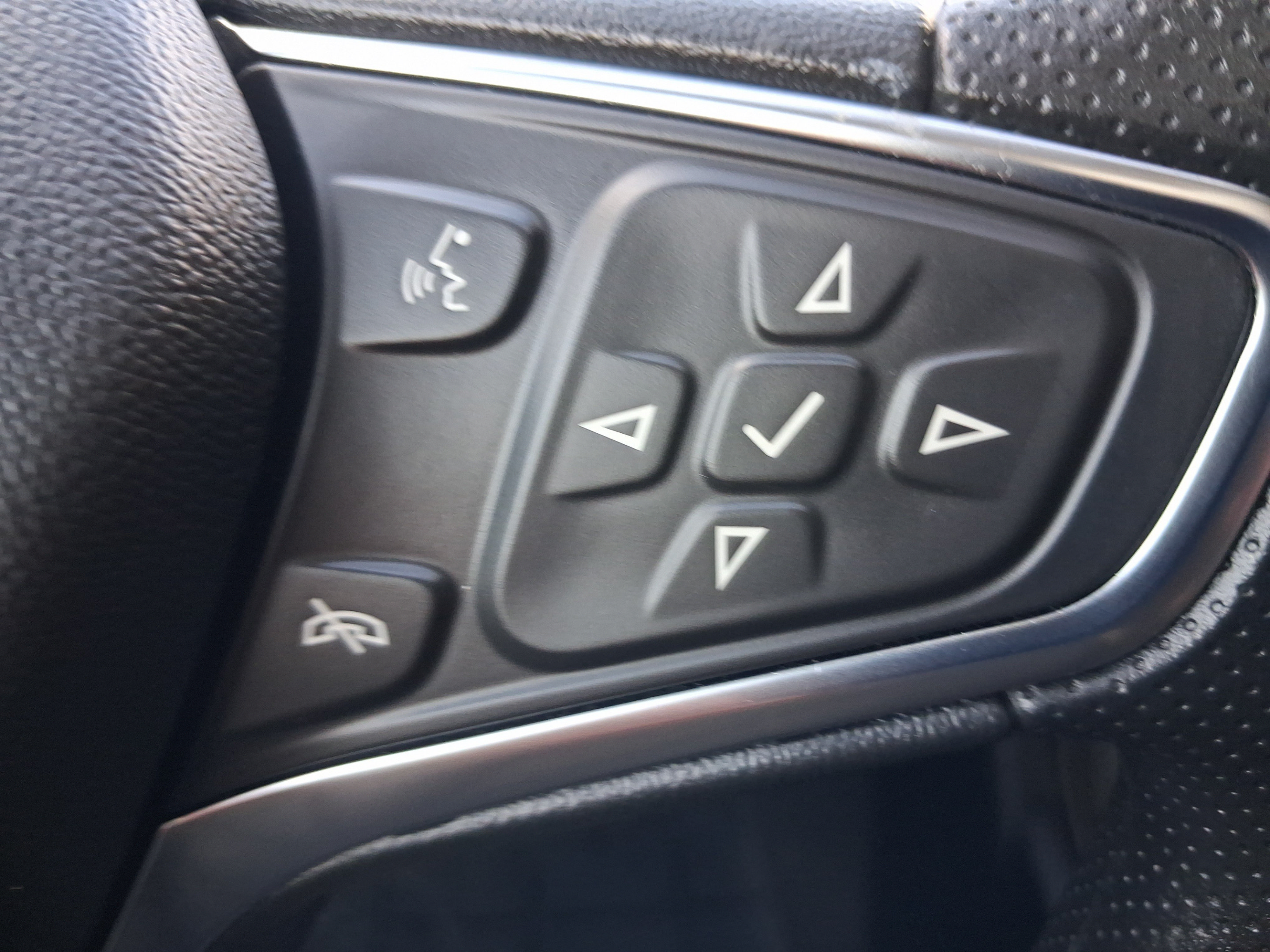 Used 2025 Chevrolet Malibu LT FWD image 22