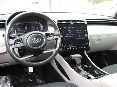Used 2024 Hyundai Tucson SEL FWD image 14