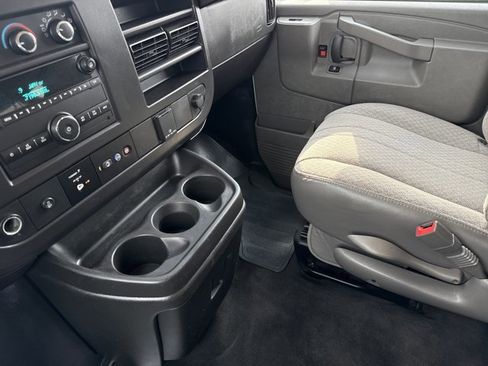 Used 2024 Chevrolet Express 3500 LS RWD image 19