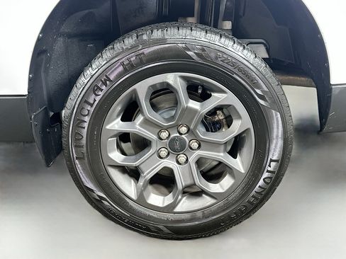 Used 2023 Ford Maverick XLT FWD image 27