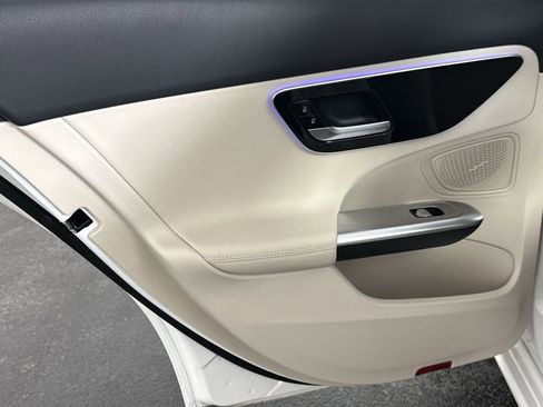 Used 2025 Mercedes-Benz C 300 Sedan image 33