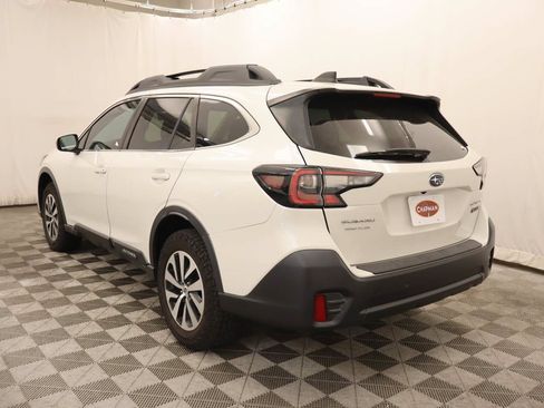 Used 2022 Subaru Outback Premium w/ Popular Package #1 AWD/4WD image 3