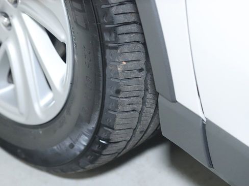Certified 2024 Lincoln Corsair FWD image 37
