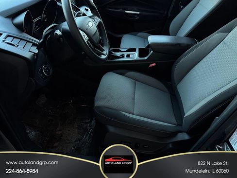 Used 2019 Ford Escape SE image 14