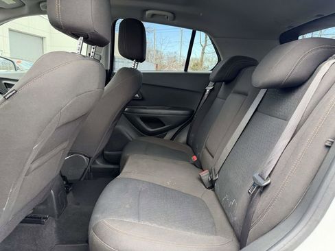 Used 2022 Chevrolet Trax LS w/ Tint and Cruise Package image 14