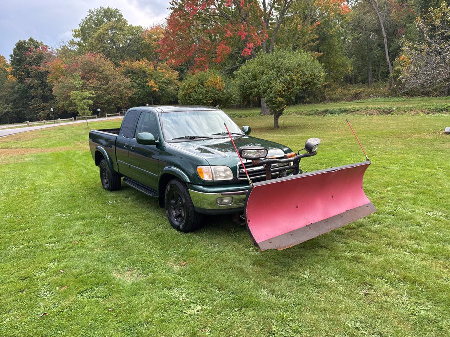 Used 2000 Toyota Tundra Limited AWD/4WD image 1