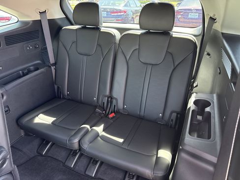 Used 2024 Kia Sorento SX FWD image 12